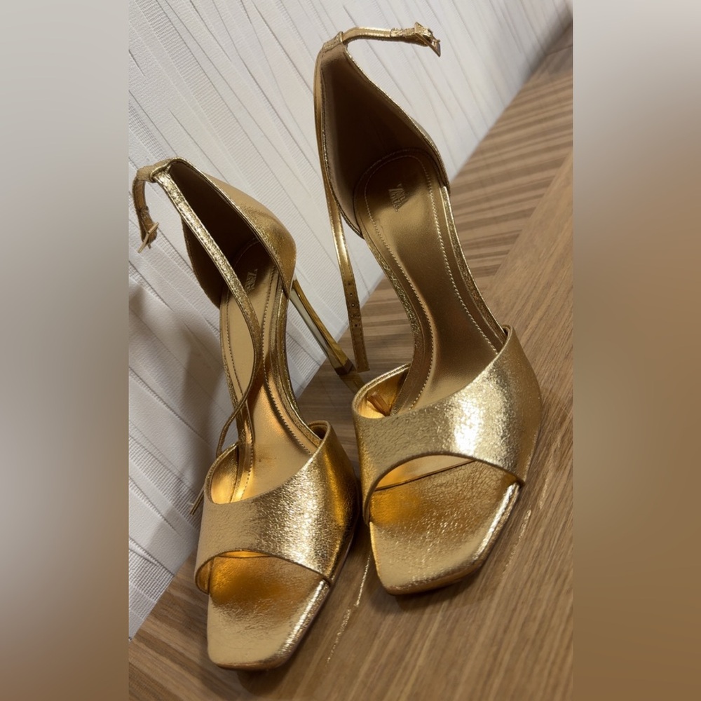 Zara Shimmering Gold Heels